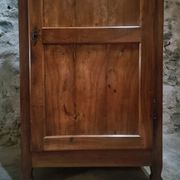 Armoire à linge, bonnetière ancienne en merisier français
