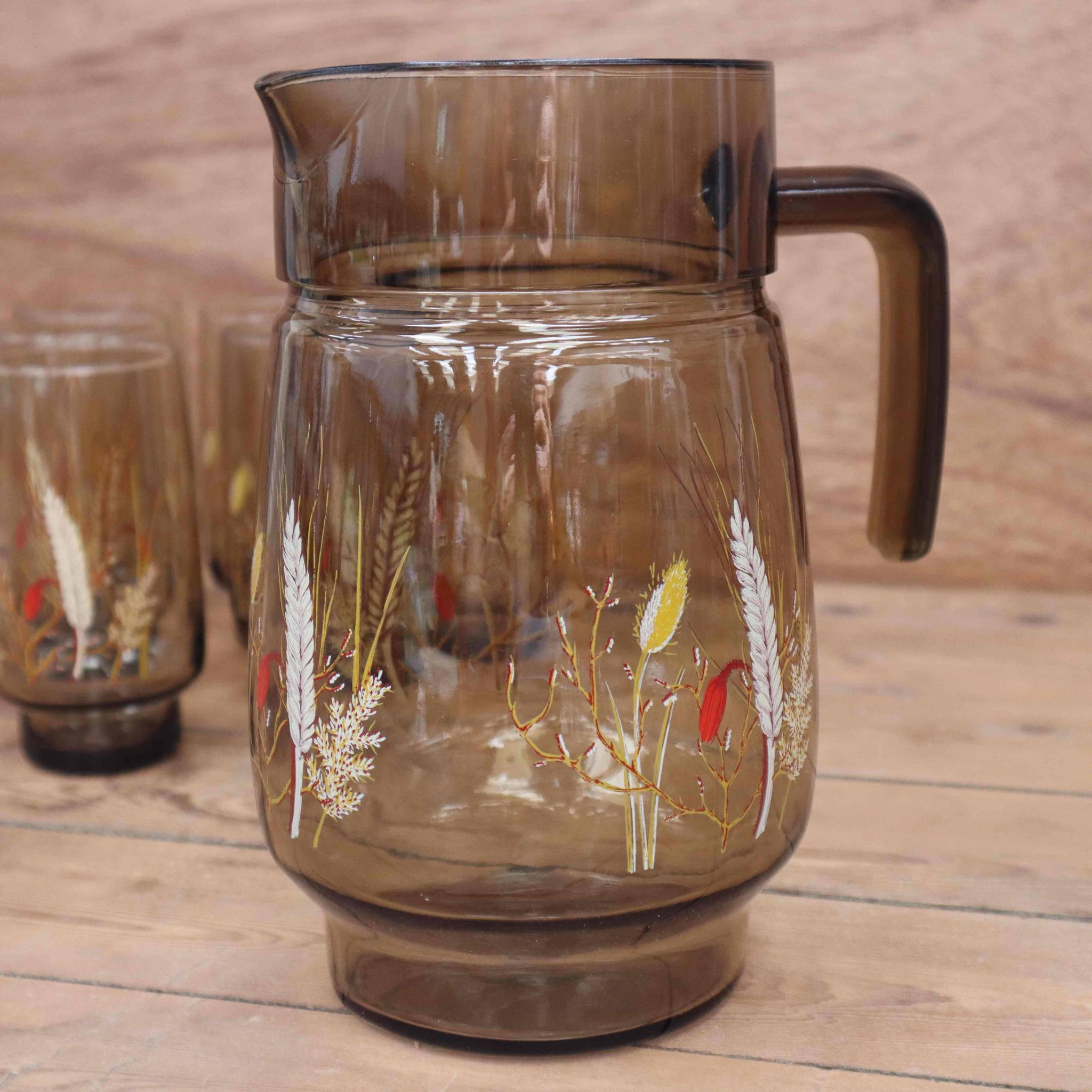 Set of 6 Orangeade Glasses and Smoked Pitcher with Arcoroc Ear of Wheat Decor