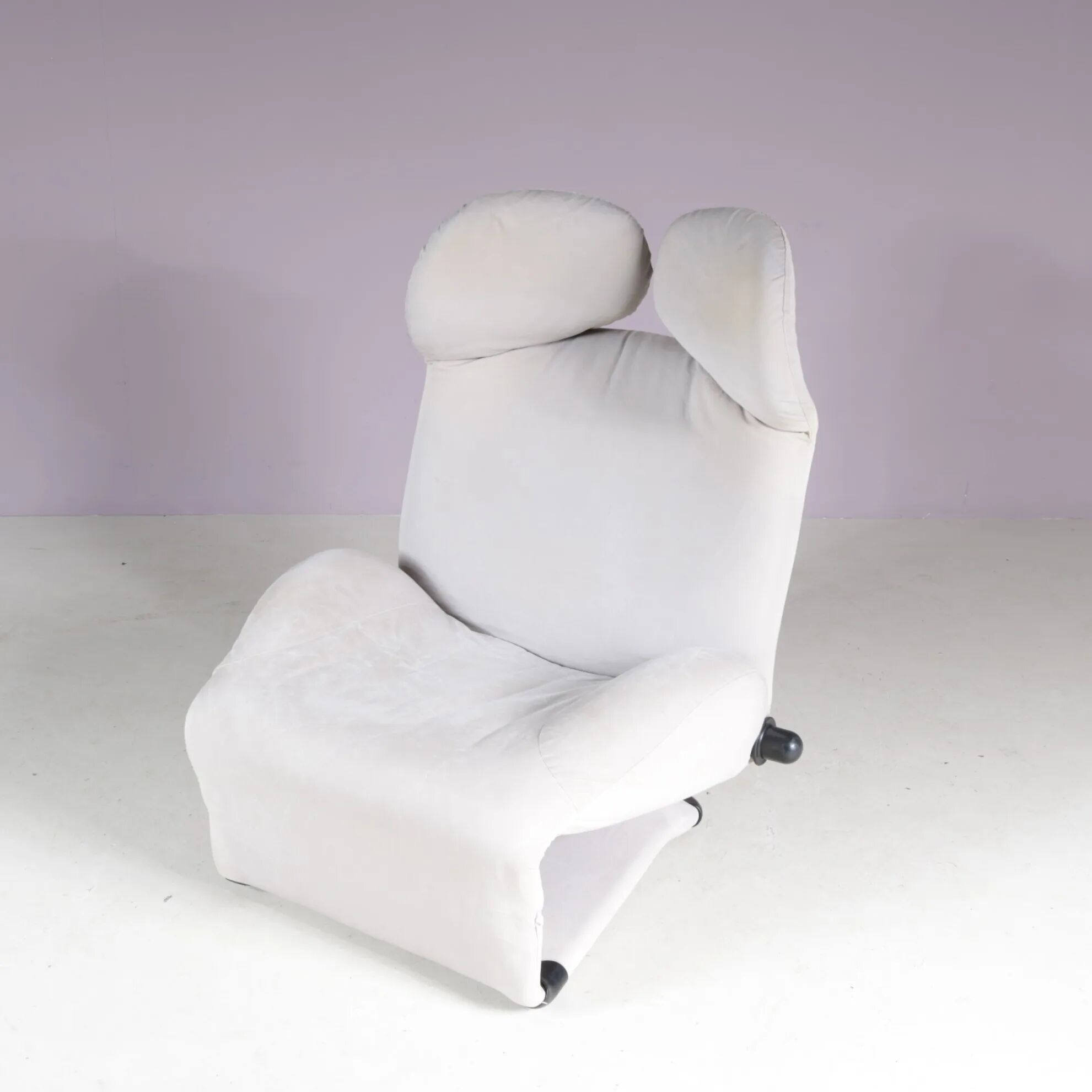 1980s “Wink” chair by Toshiyuki Kita for Cassina, Italy