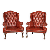 Stylish 20thc pair of english leather wing back armchairs c.1970