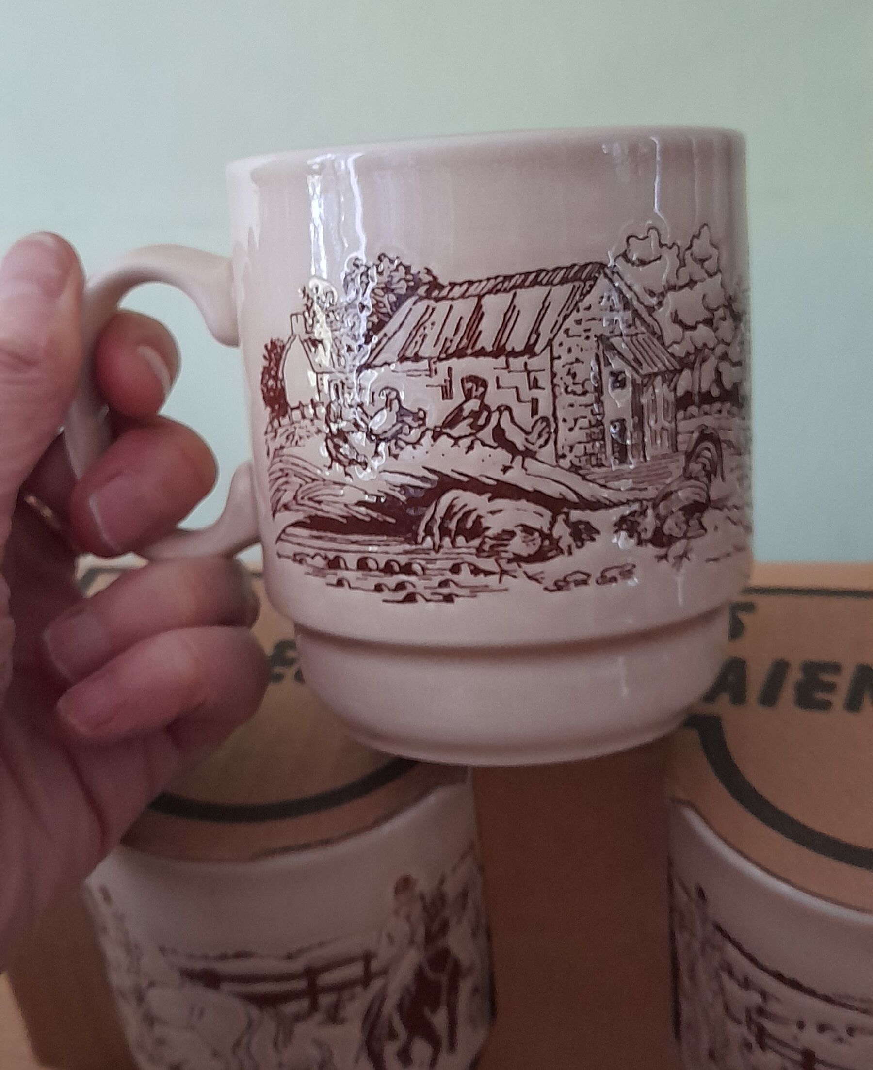 4 cups/mugs brown/beige - KilnCraft Stl England Deco hunting - vintage