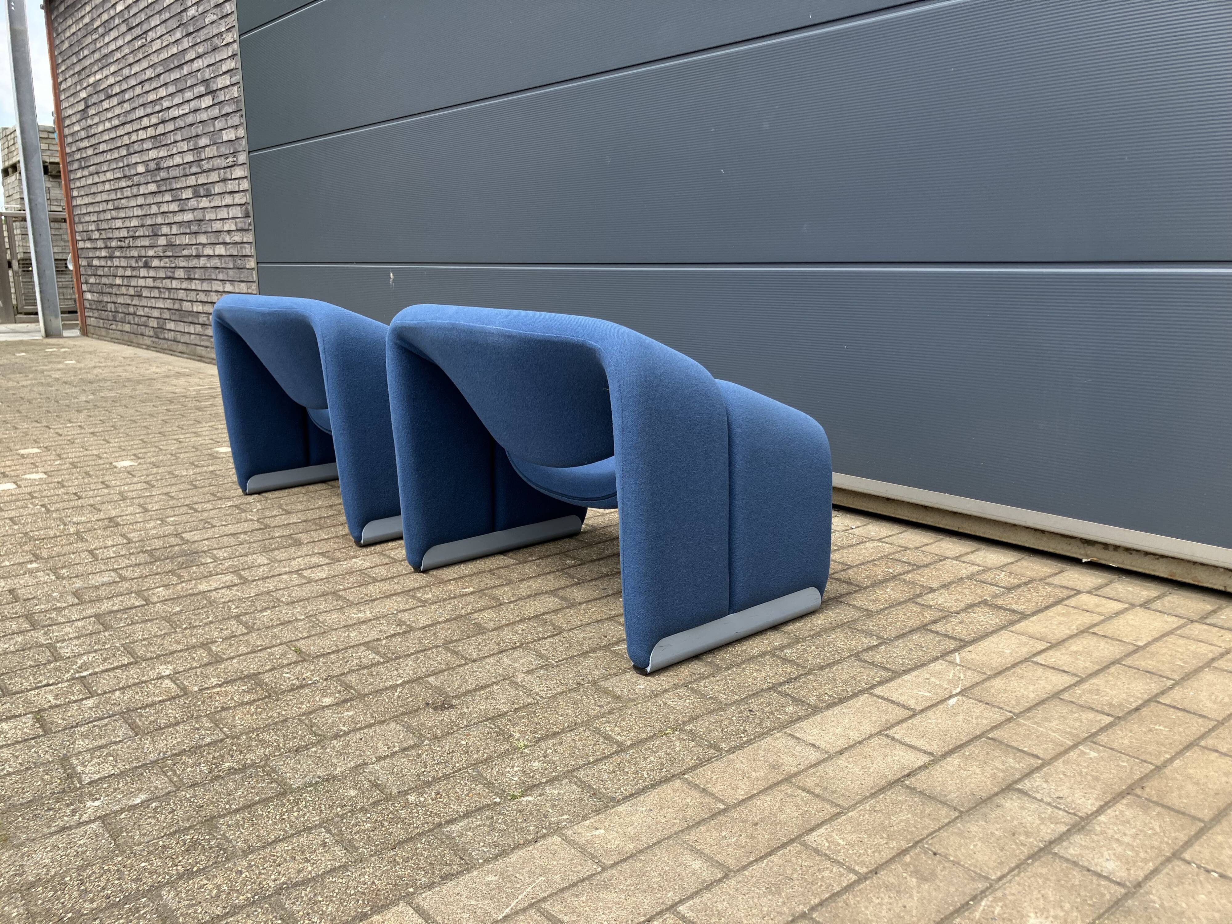 2x Artifort Groovy F598 (M-chair) blue, perfect state! Pierre Paulin