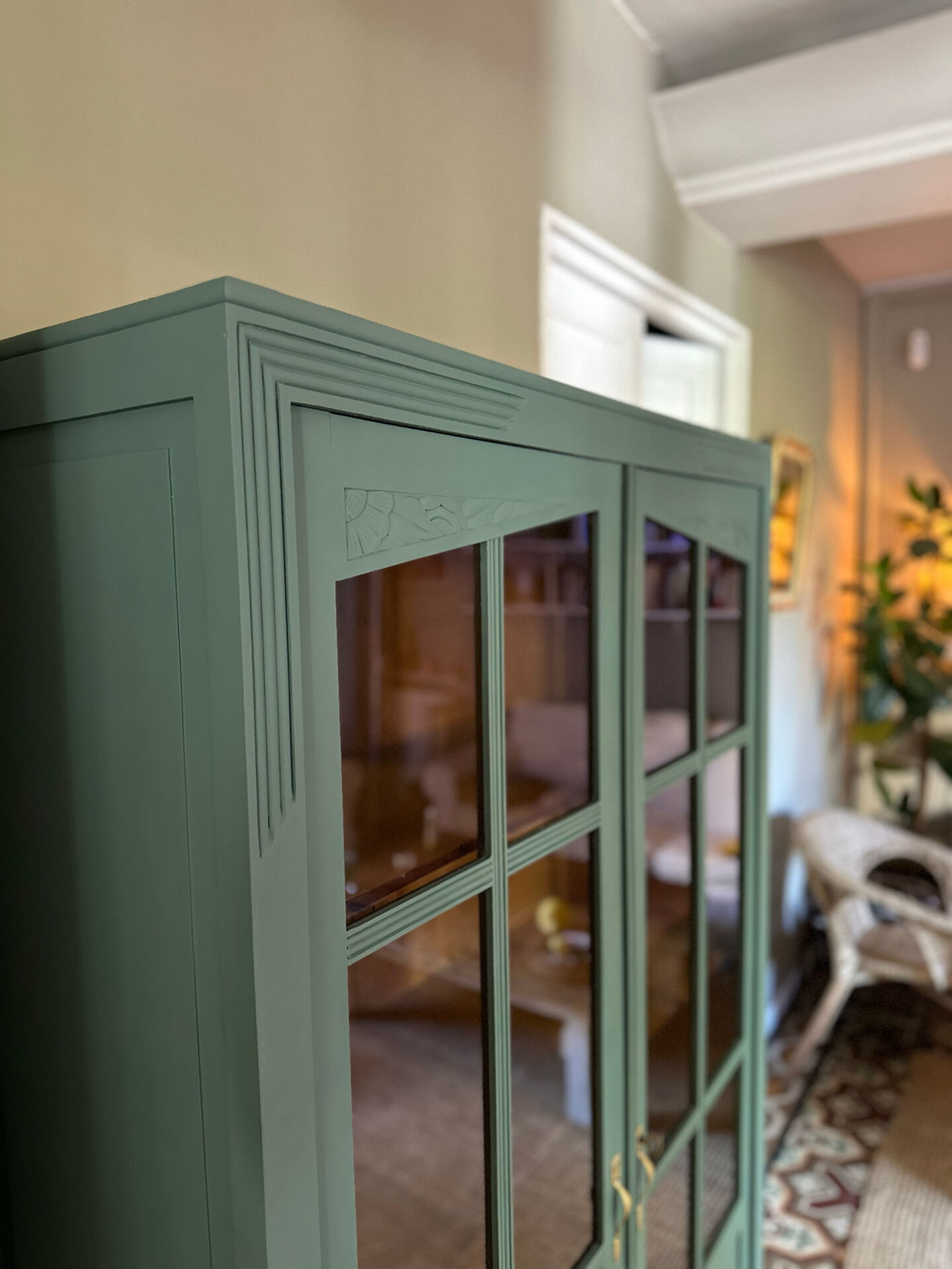 Art Deco display cabinet