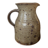 Set of 11 decorative items
