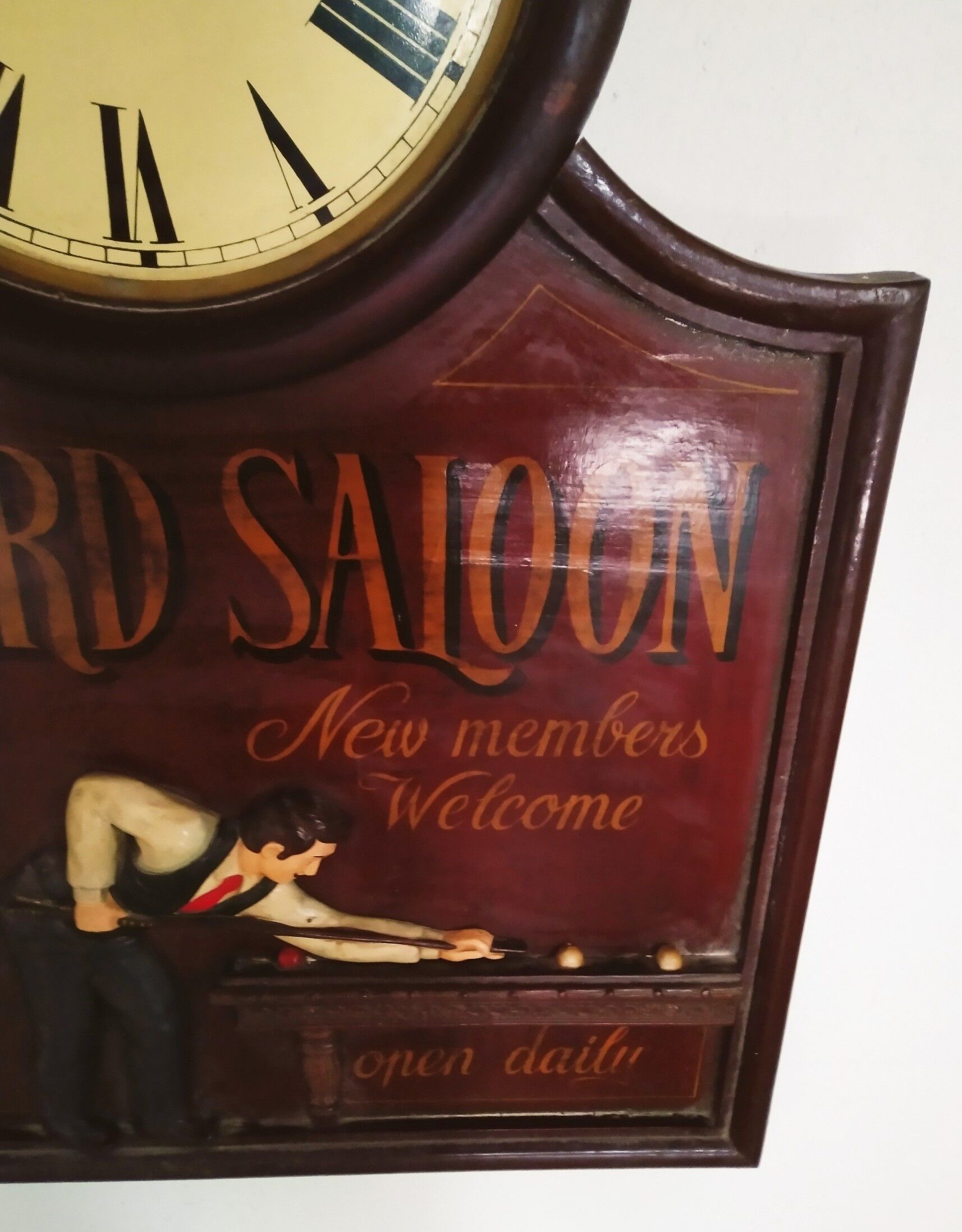 Country Corner billiard saloon clock
