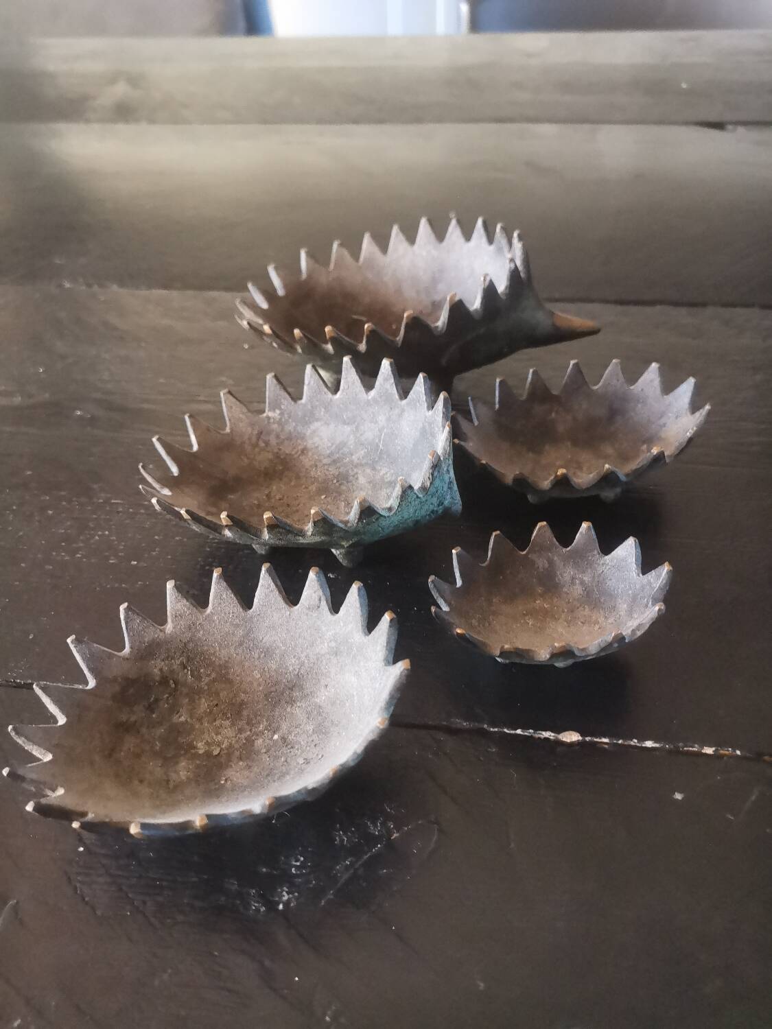 Nesting hedgehog ashtrays