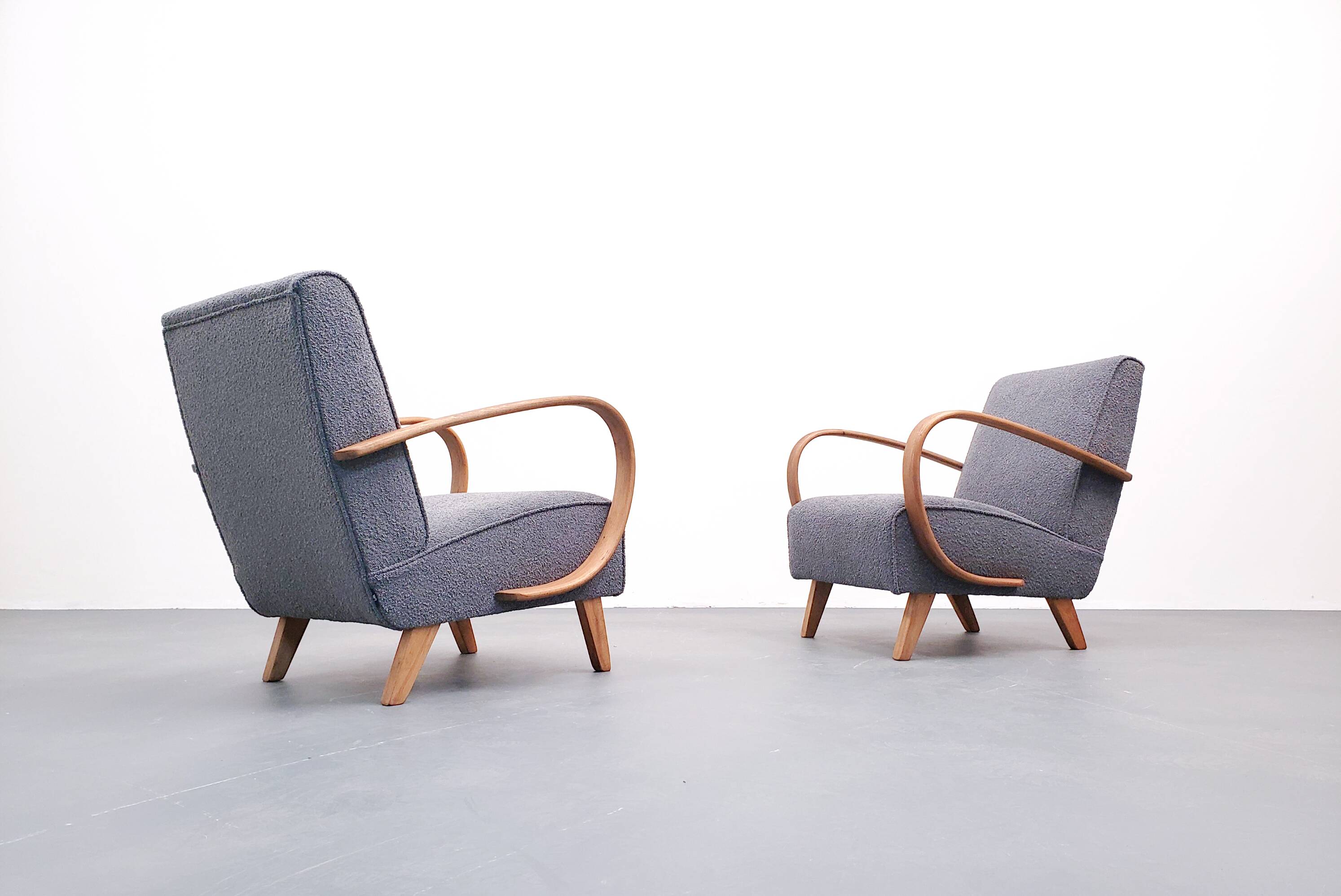 Fauteuil Jindrich Halabala en bois courbé, bouclette grise, 1930