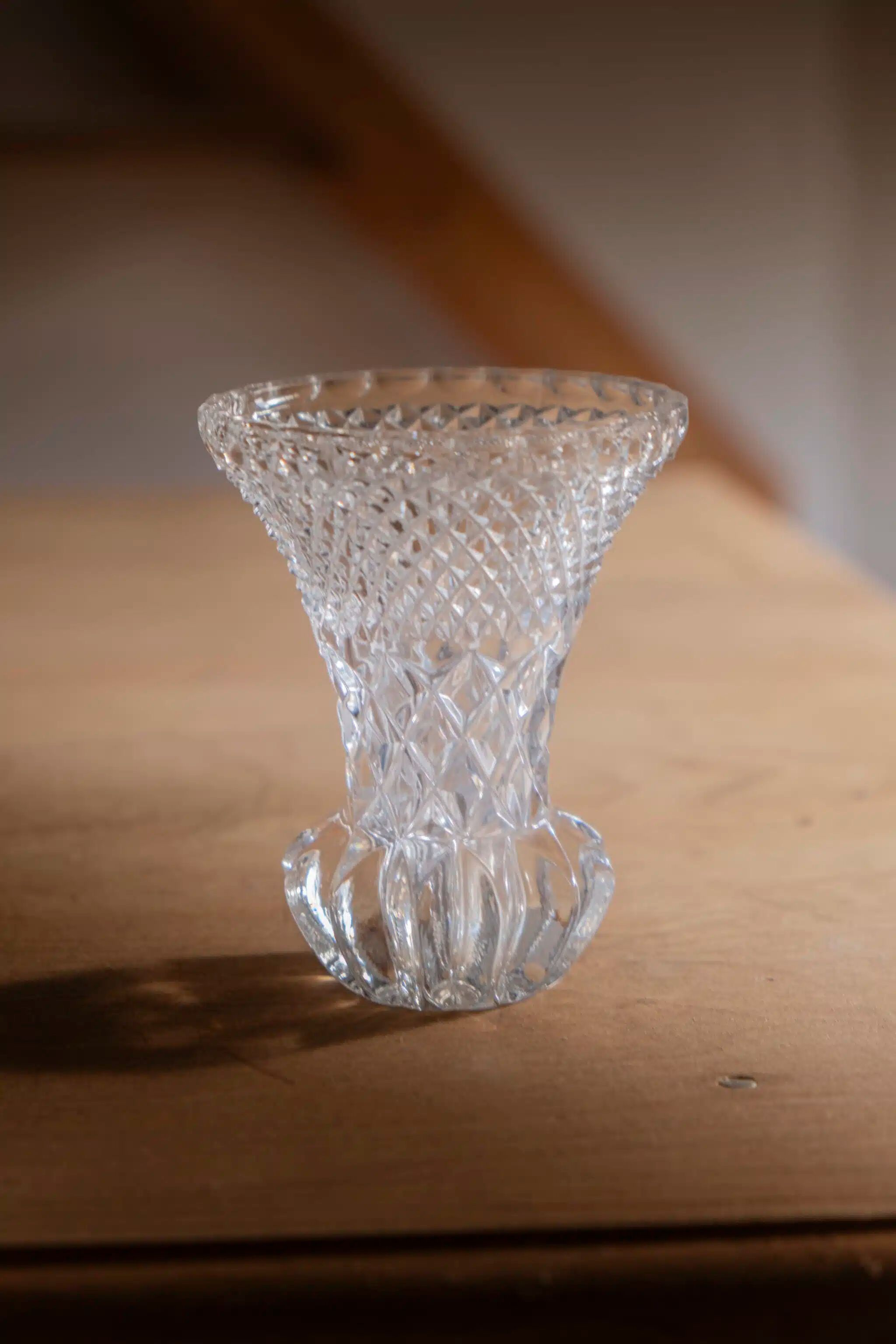 Small cut glass vase "Thérèse"
