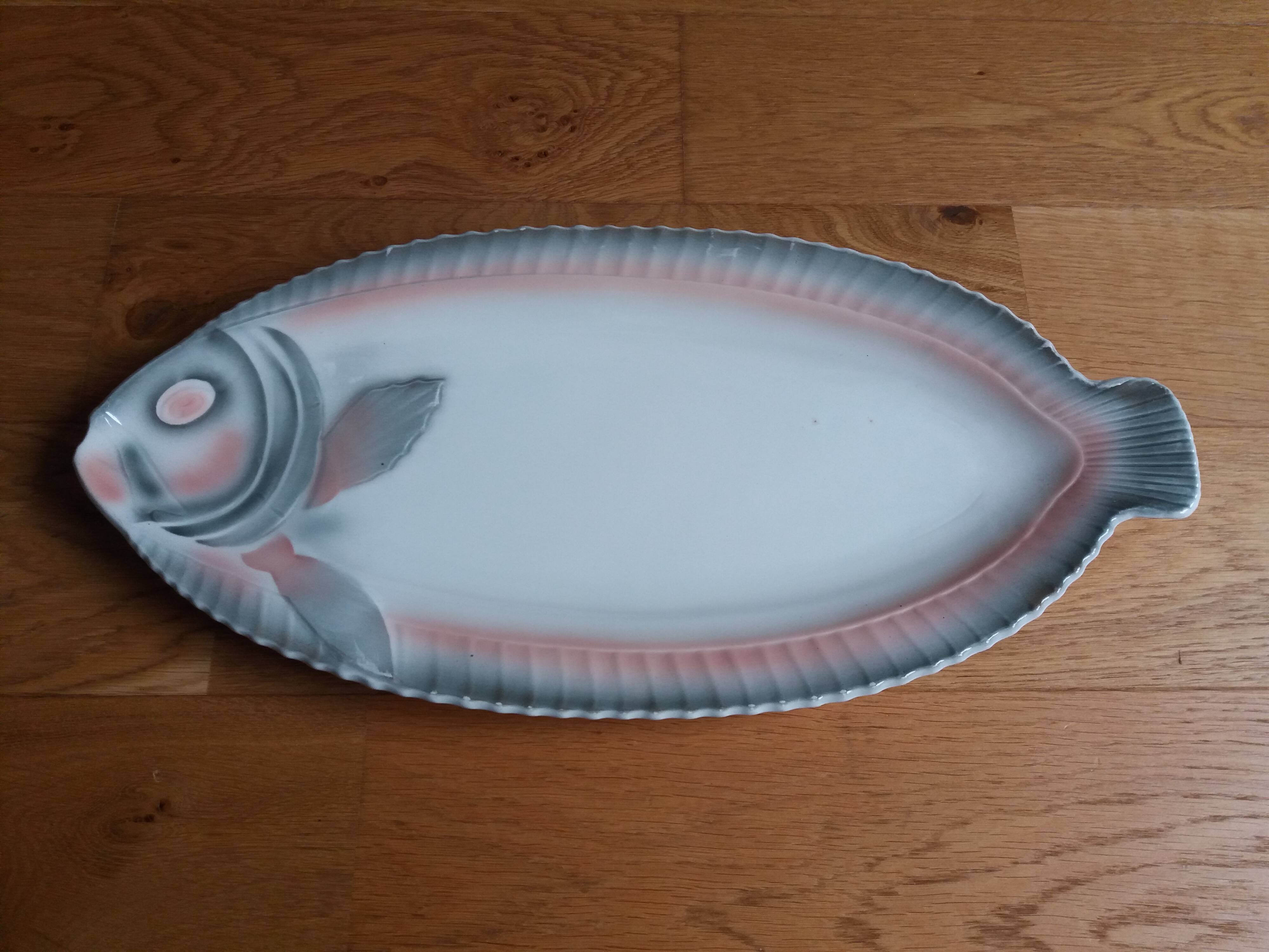 Digoin Sarreguemines zoomorphic fish dish