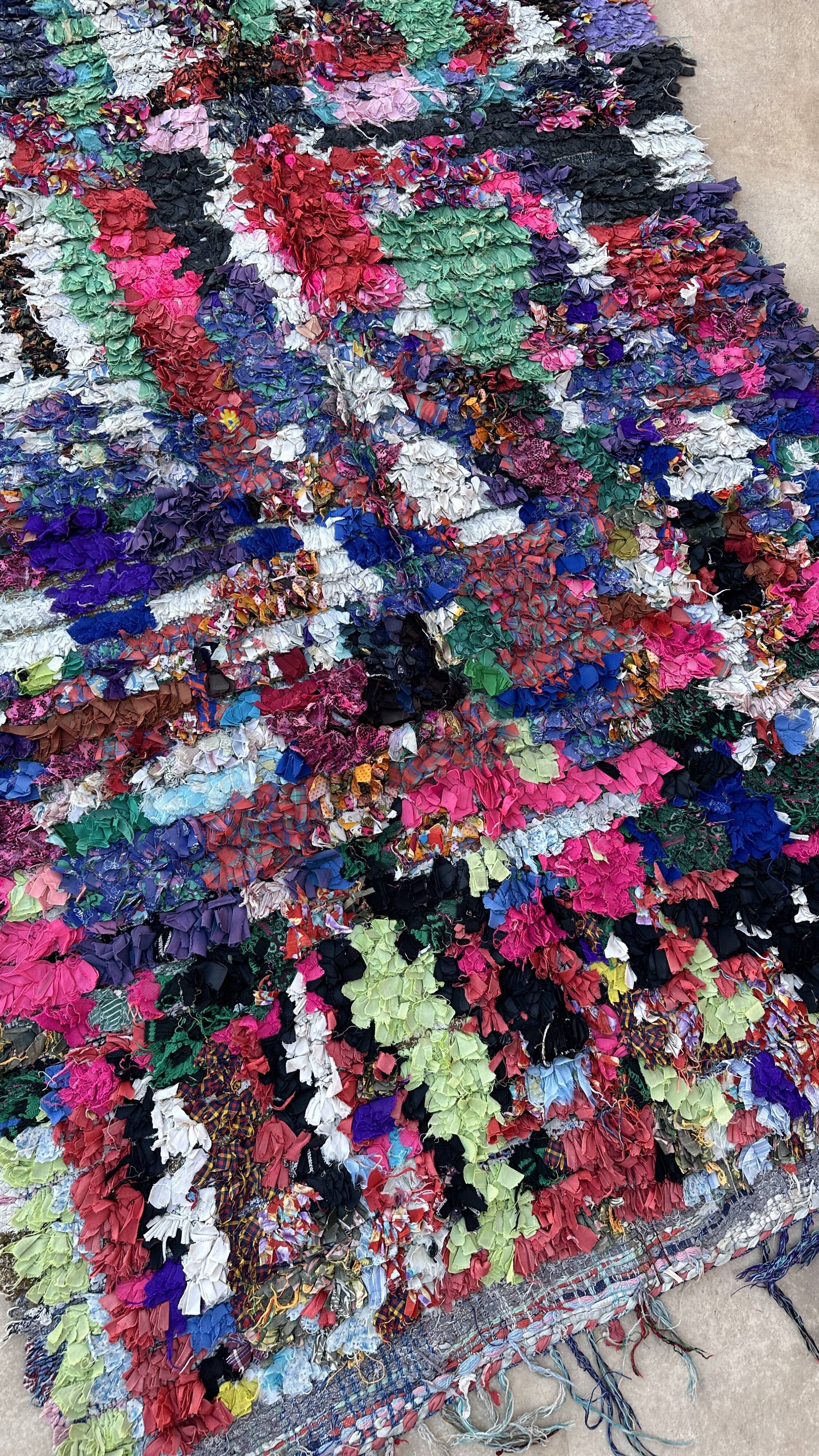 Colorful Boucherouite Berber rug - 139 x 233 cm