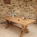 Farm table