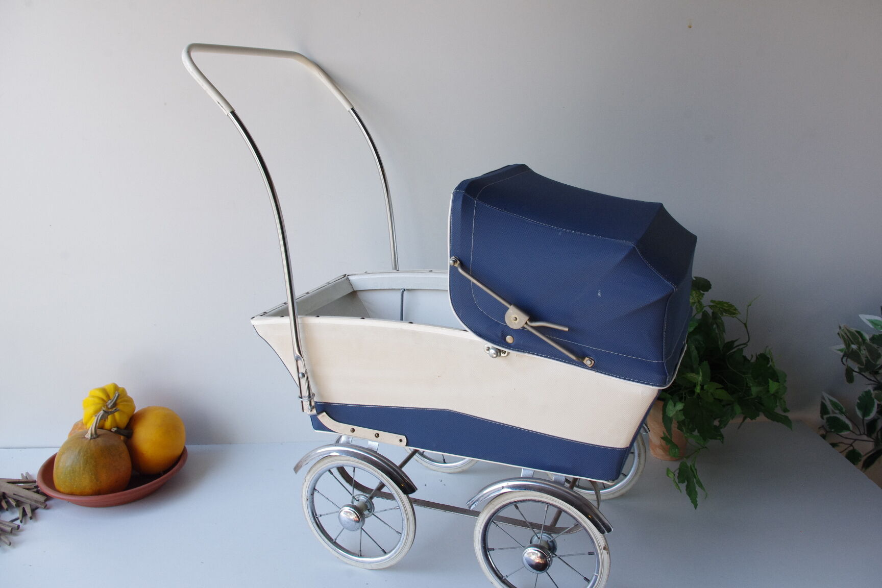 Children's stroller of the 60s