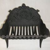 Log holder, old cast iron andiron