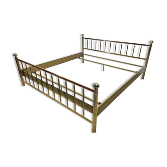 Luxurious Brass Bed Frame in Glamorous / Vintage Style