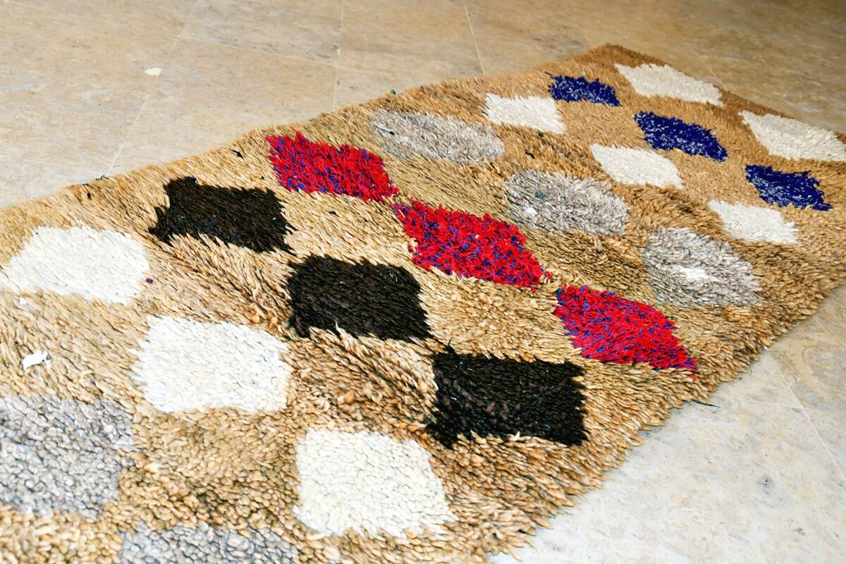 Vintage Moroccan Berber Boujaad rug 343 x 77 cm