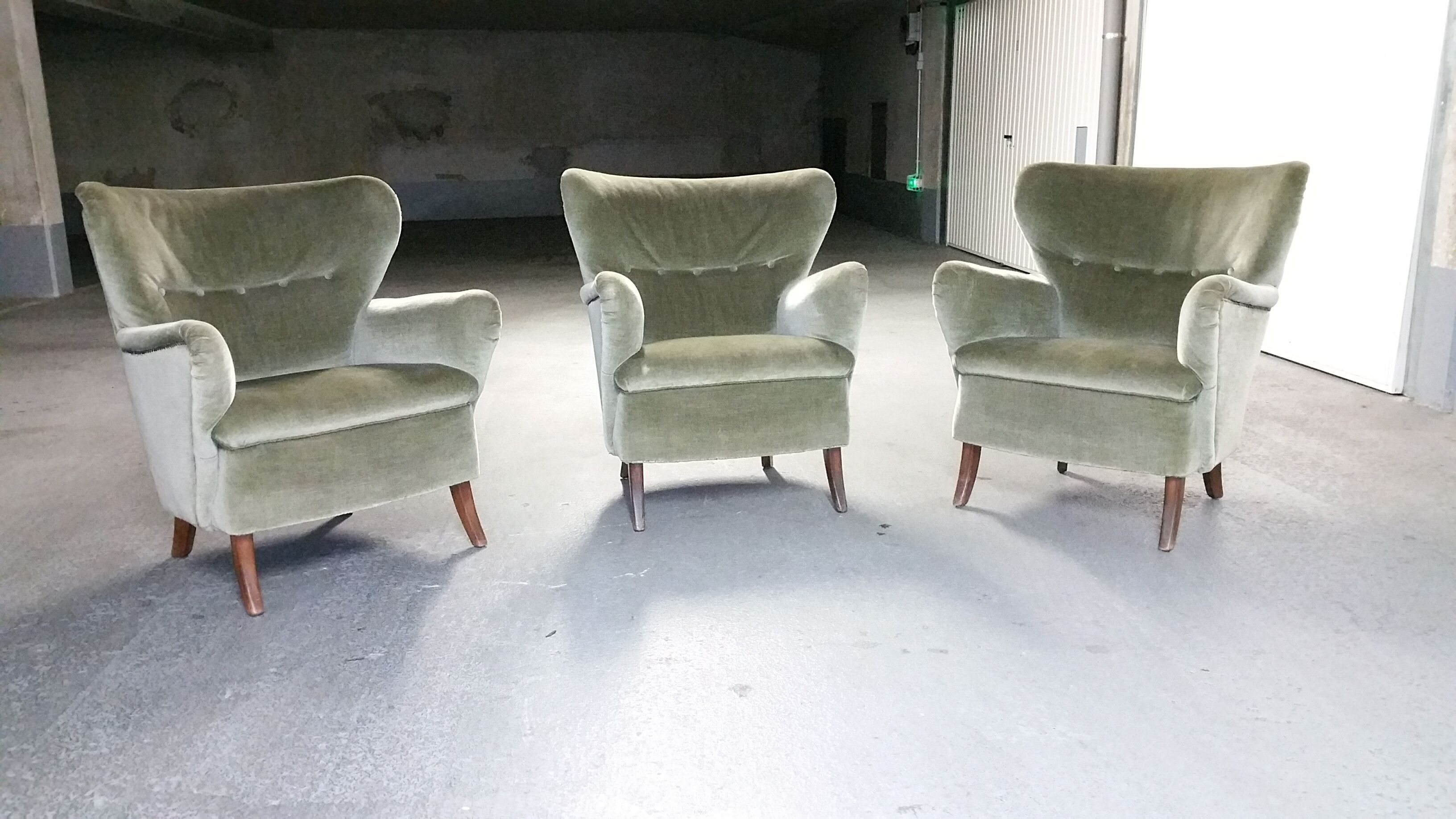 1/3 chairs Danish year 50 to ears