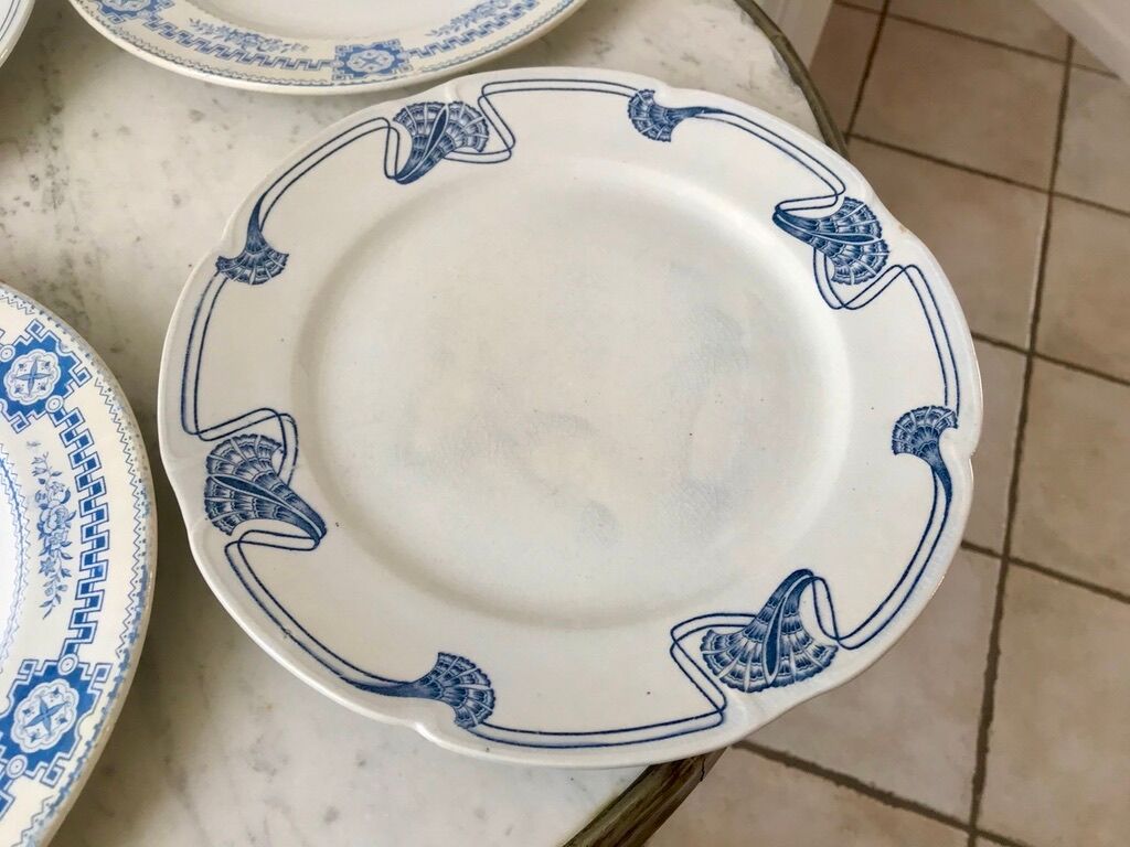 Lot of 4 mismatched flat plates terre de fer "alton" late nineteenth