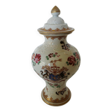 Small porcelain pot hand-painted by Samson Paris, Compagnie d style.