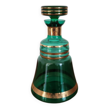 Carafe en verre vert et doré