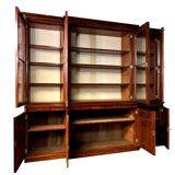Mahogany bookcase with projection