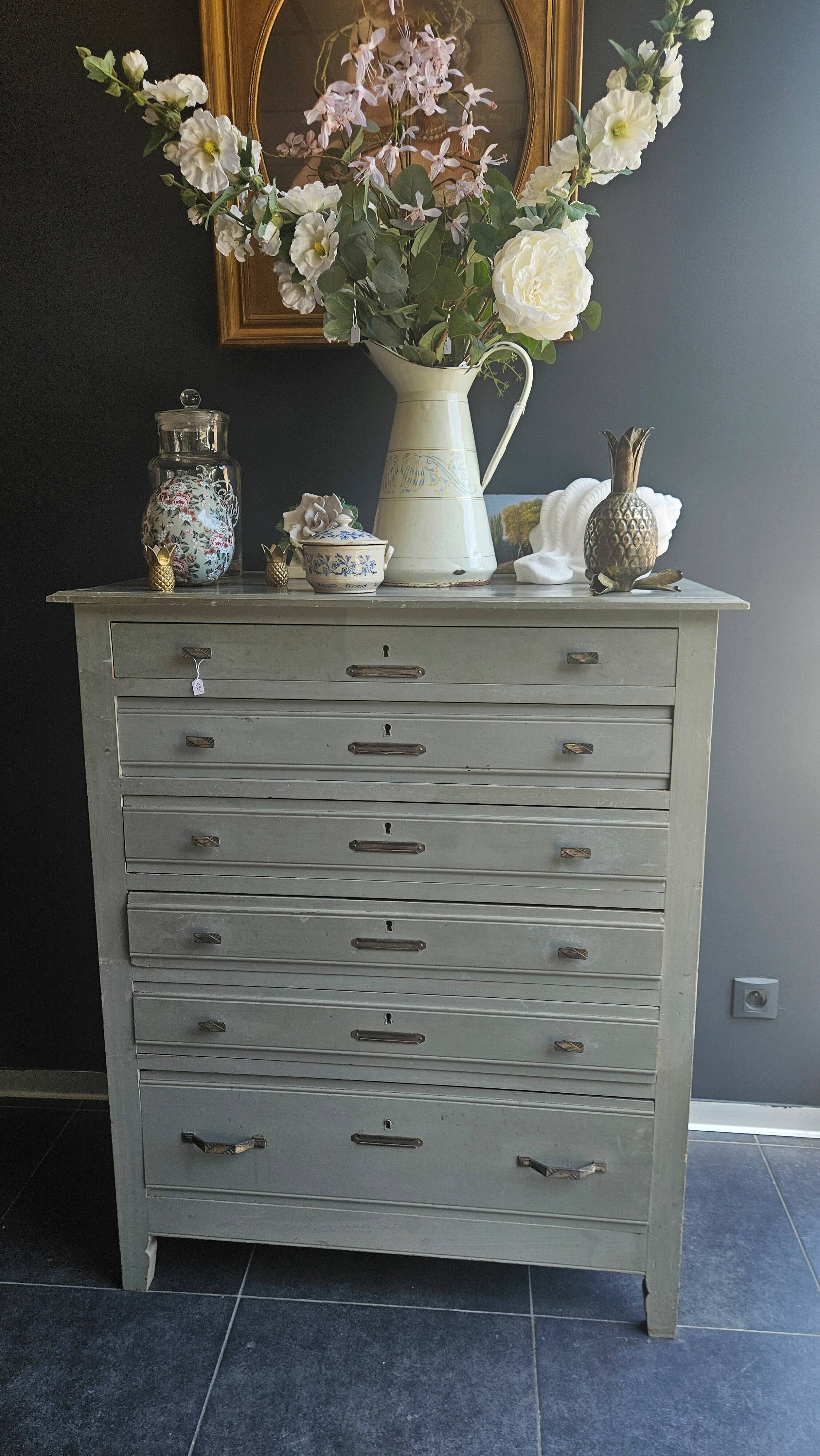 Victorian Chest of Drawers