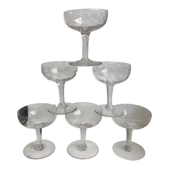 Lot de 6 coupes à champagne en cristal gravé art déco dépareillées années 50