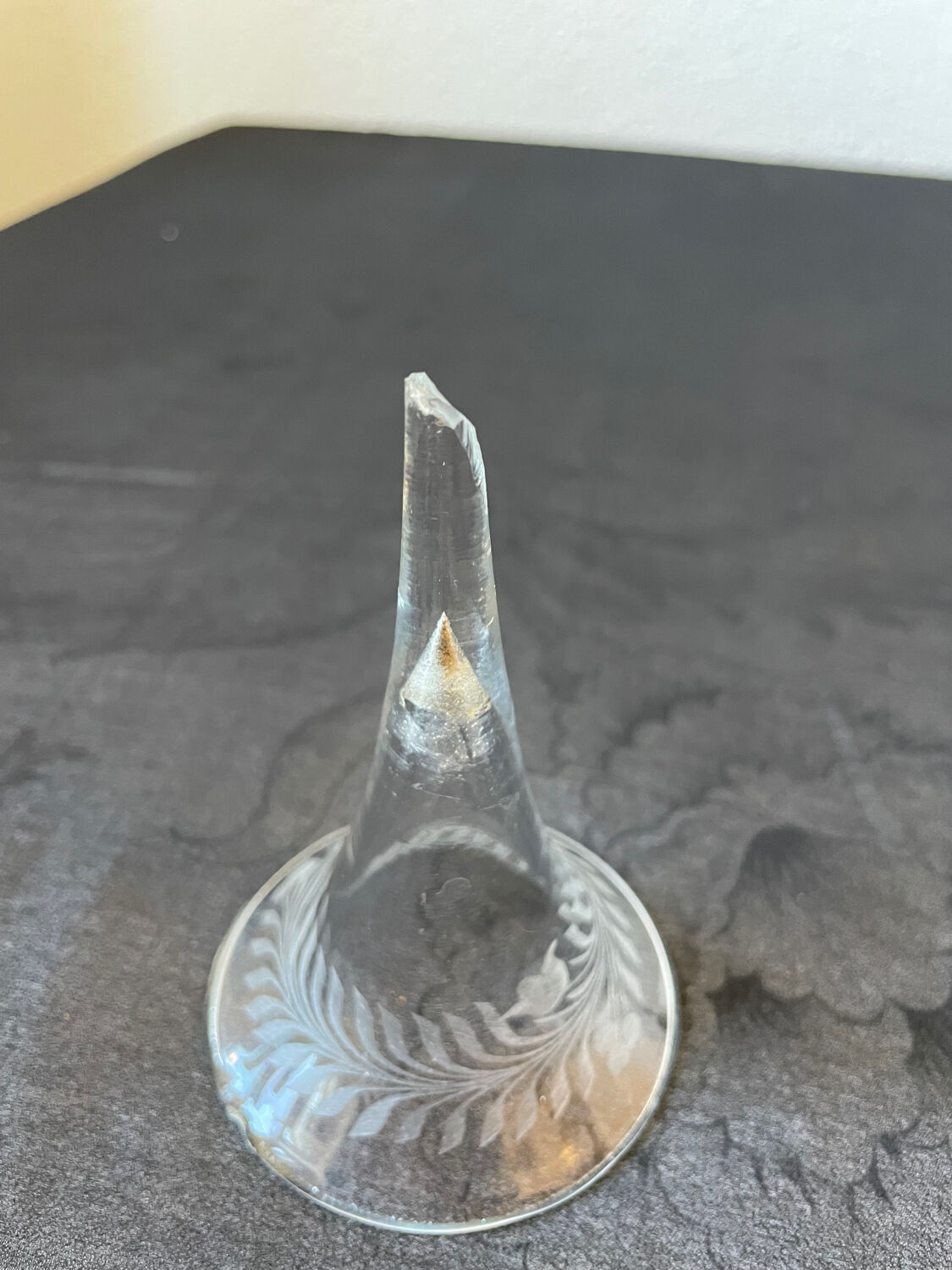 Carved wooden bear vase with black forest crystal soliflore Sallanches 19th century