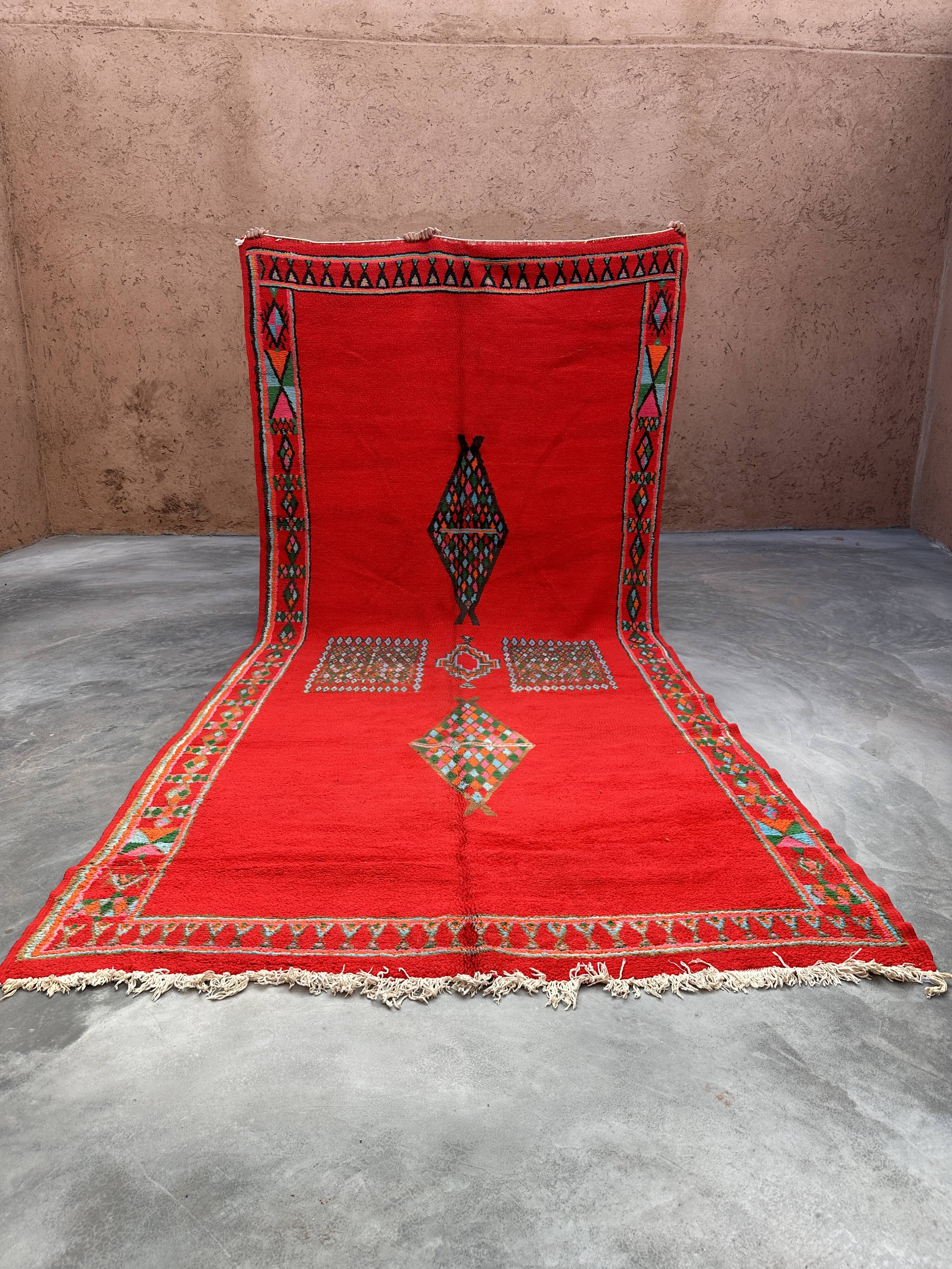 Tapis Marocain Boujad rouge - 443 x 203 cm