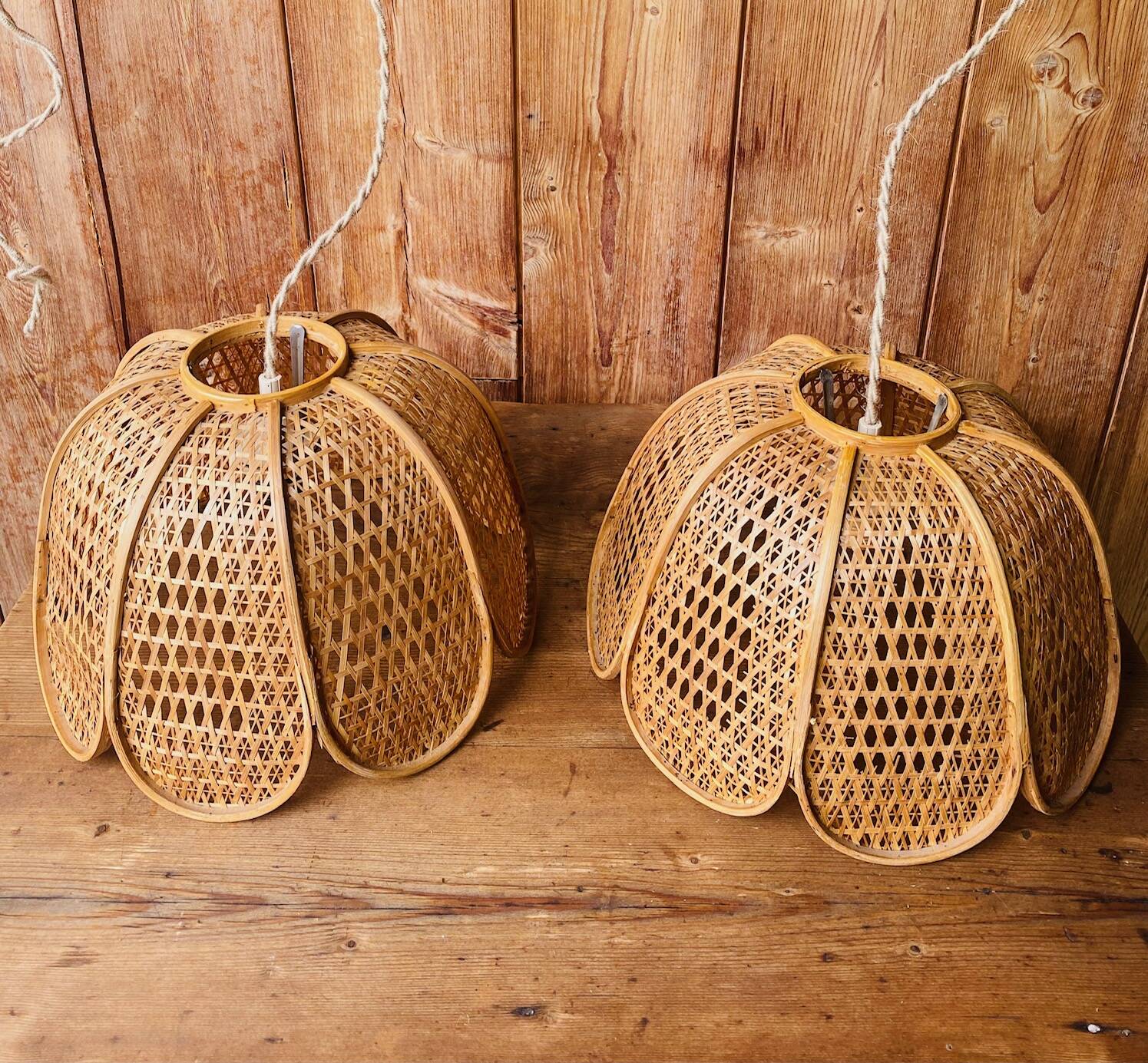 Paire de Suspension en rotin vintage