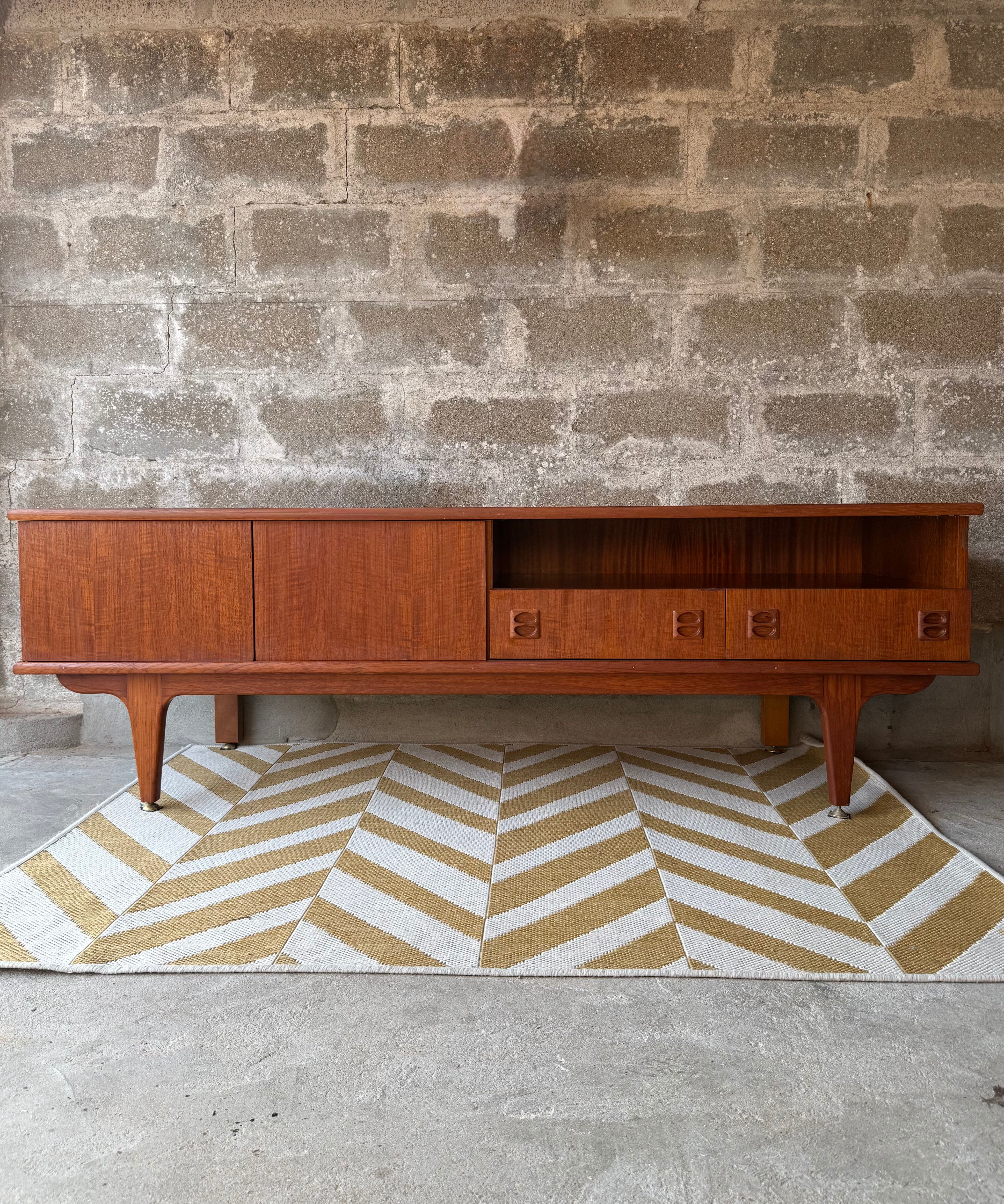 Scandinavian low sideboard in teak, 1960
