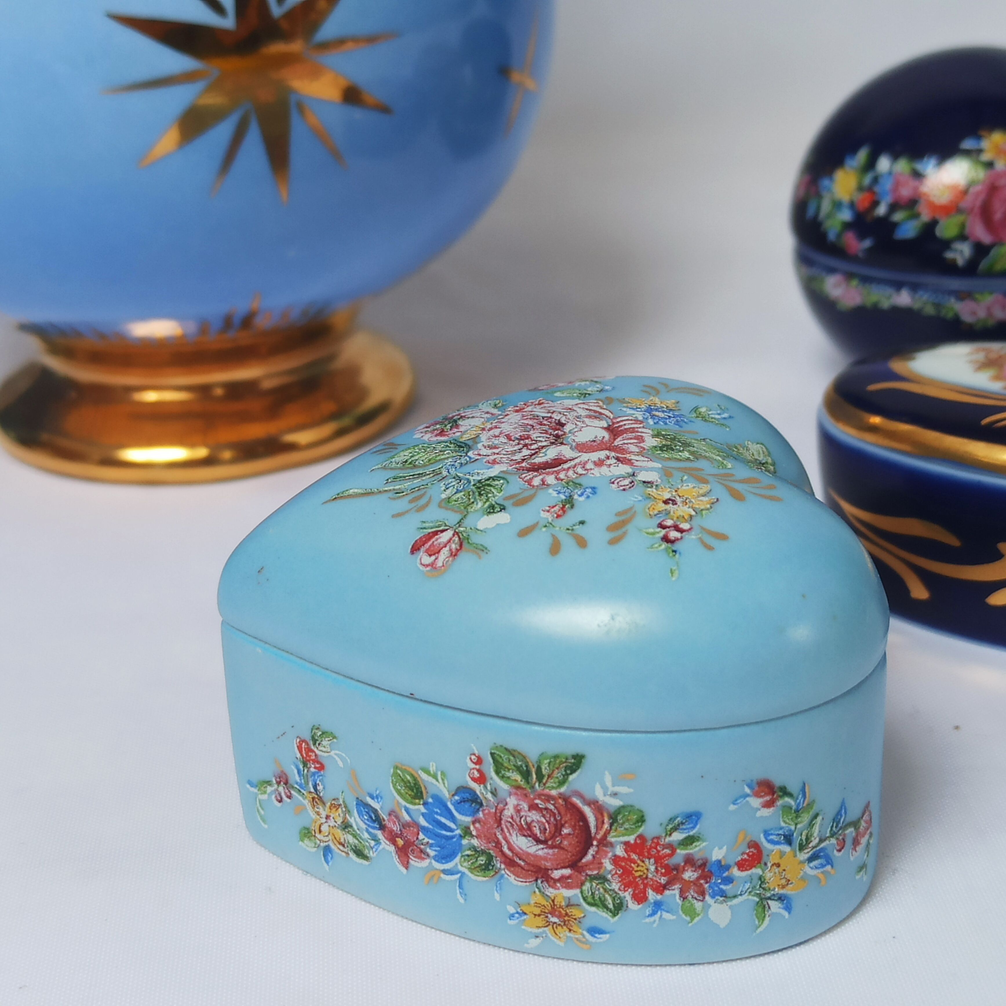 Vintage Limoges porcelain heart box