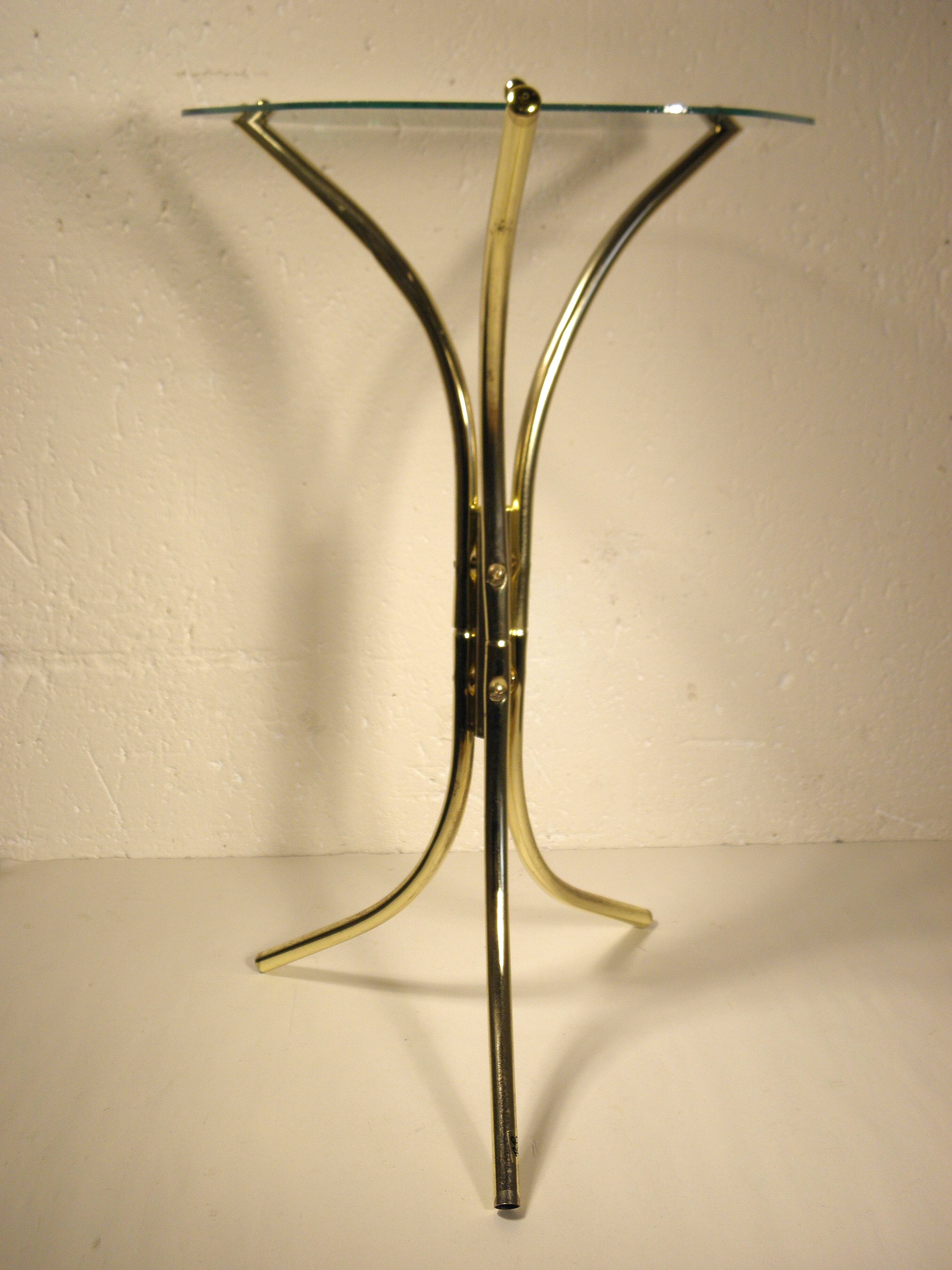 Tripod stand in gold metal and glass
