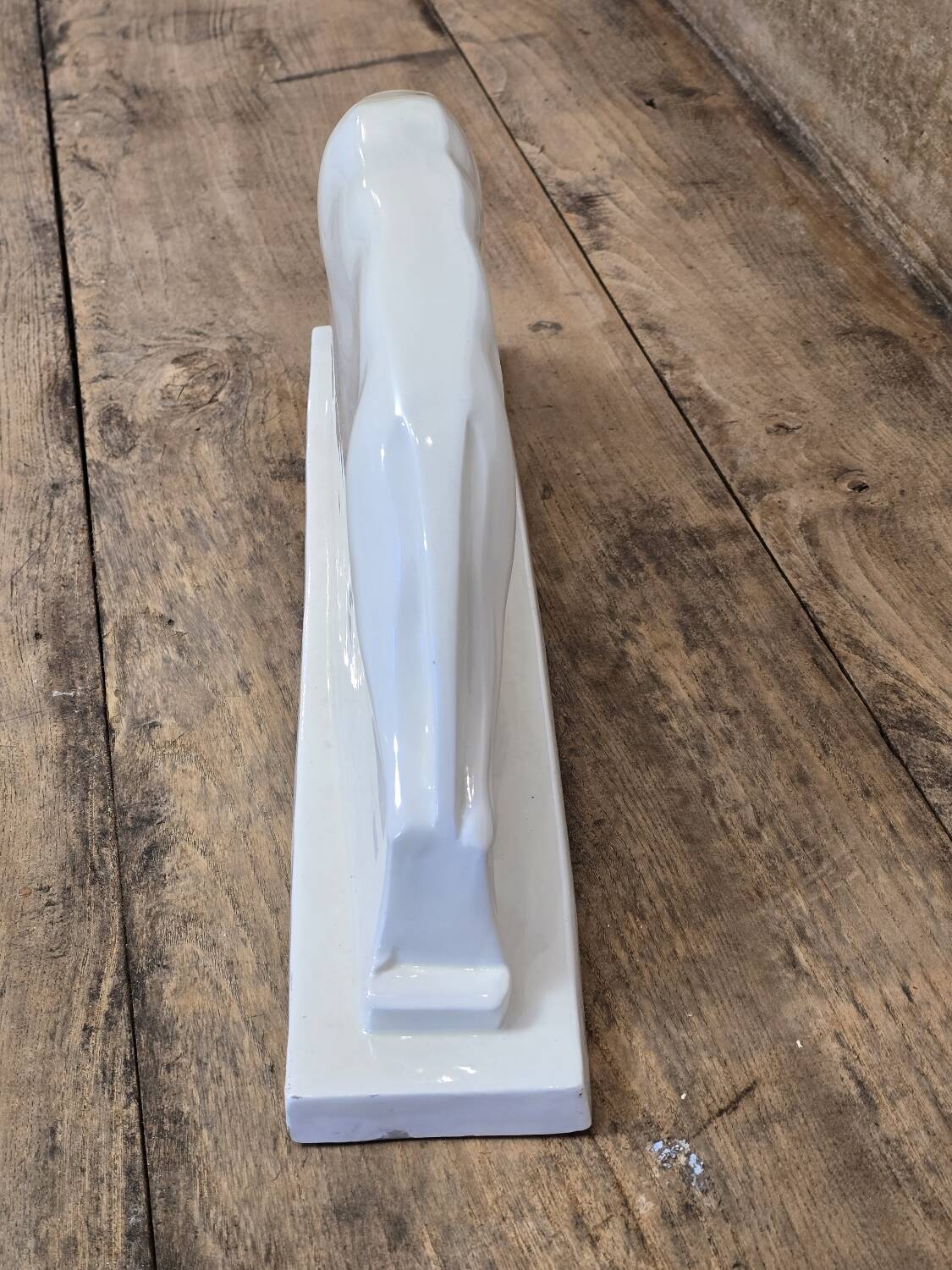 Sculpture en faïence émaillée blanche "lévrier en course" Abel René-Philippe