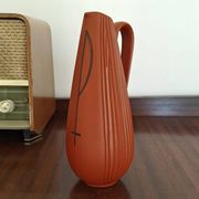 Carafe en terre cuite des années 1970