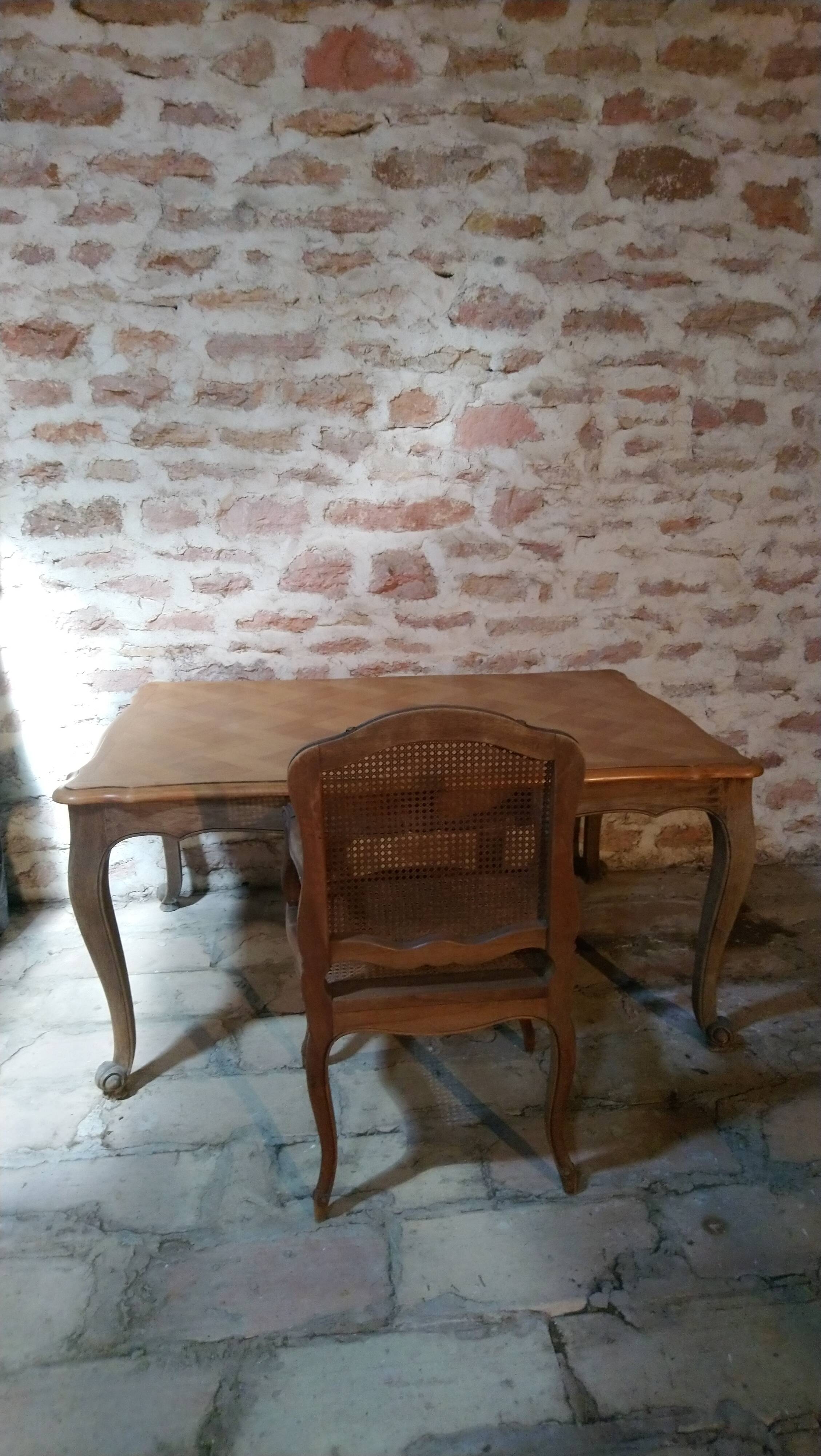 Louis XV style table in oak and cherry wood.