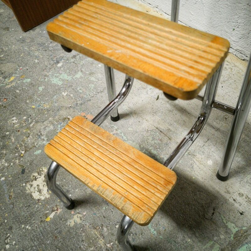 Vintage stepladder walks