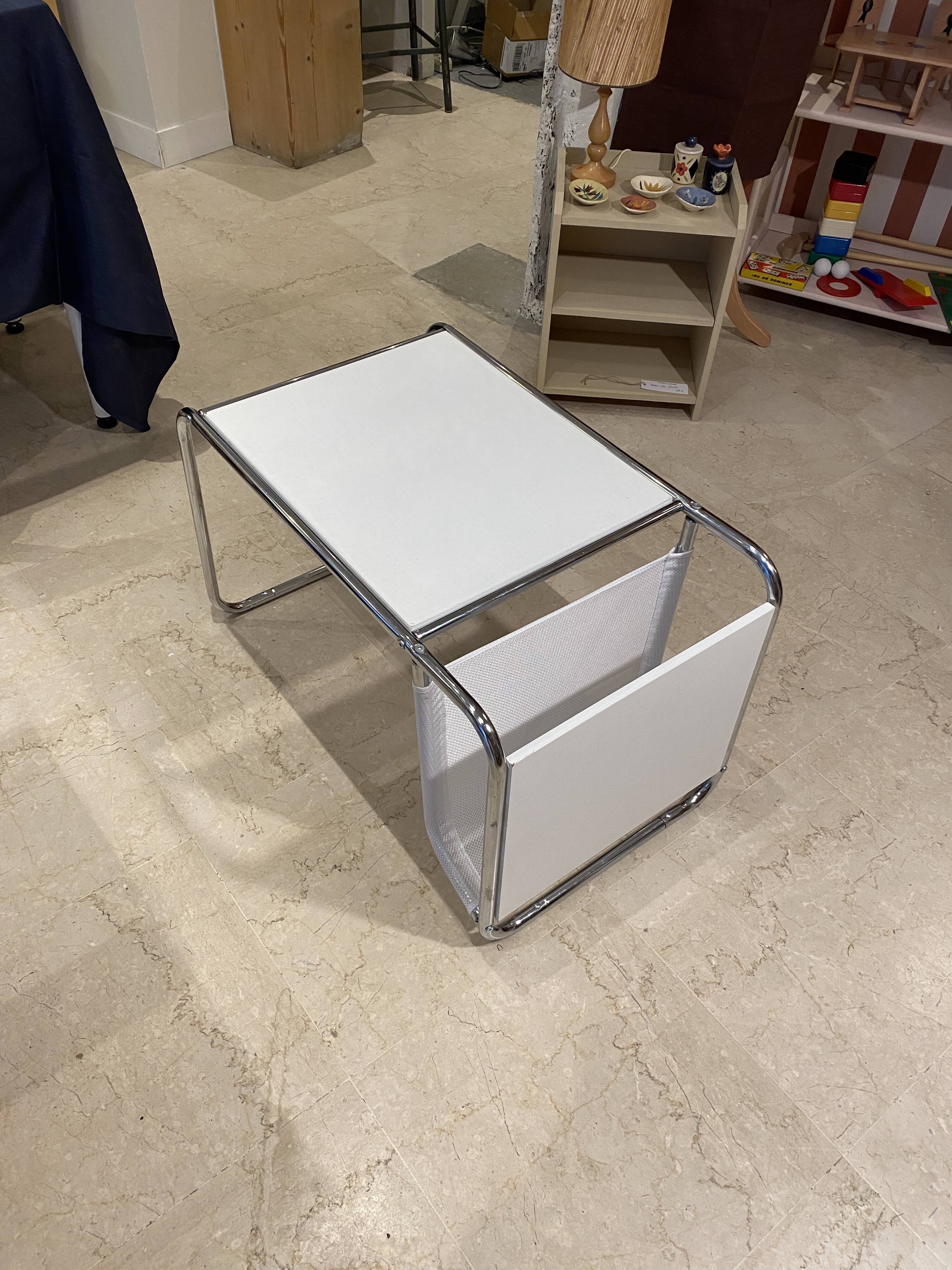 Side table magazine holders