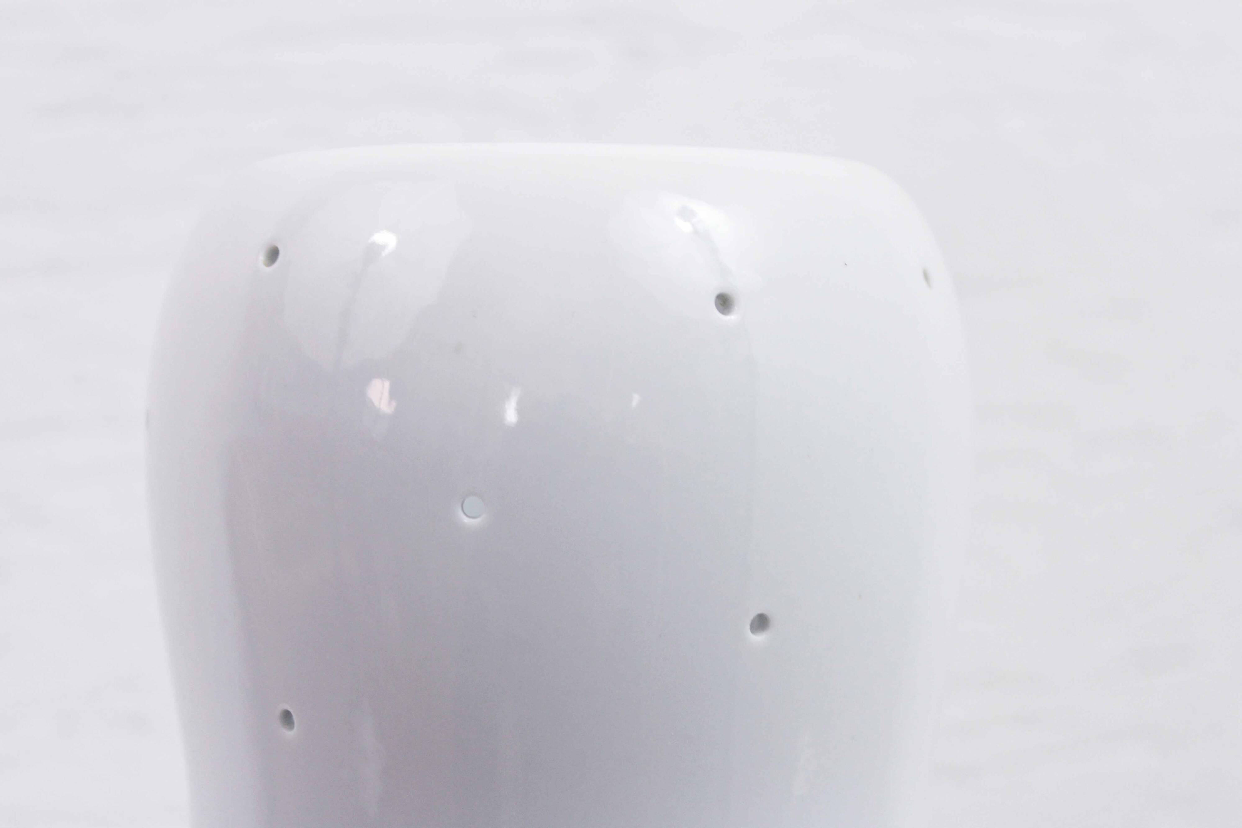 Porcelain table lamp