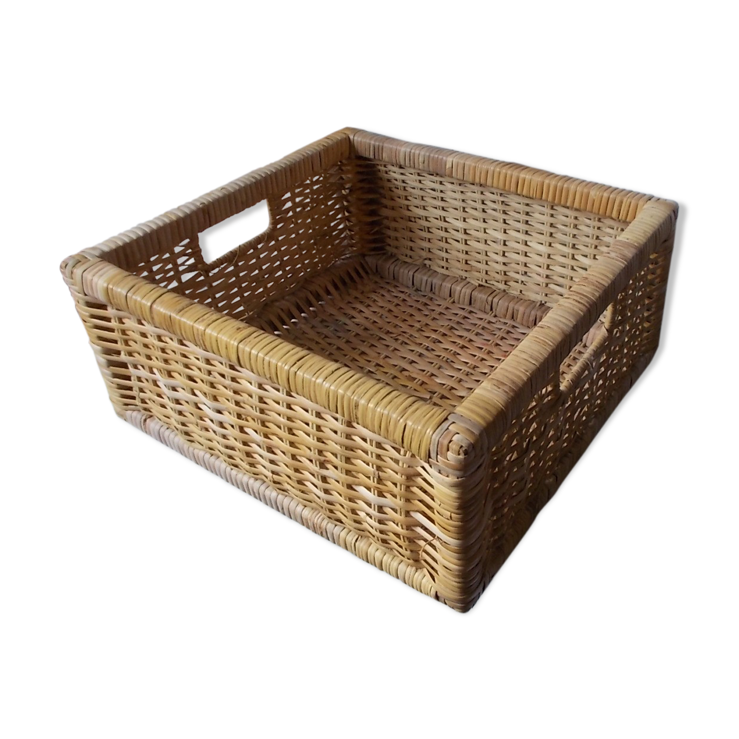 Wicker basket