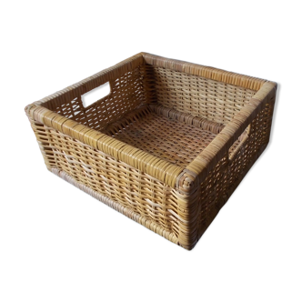 Wicker basket