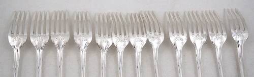 12 dessert spoons, 24 pieces, Louis XV style, 18.5 cm silver-plated metal.