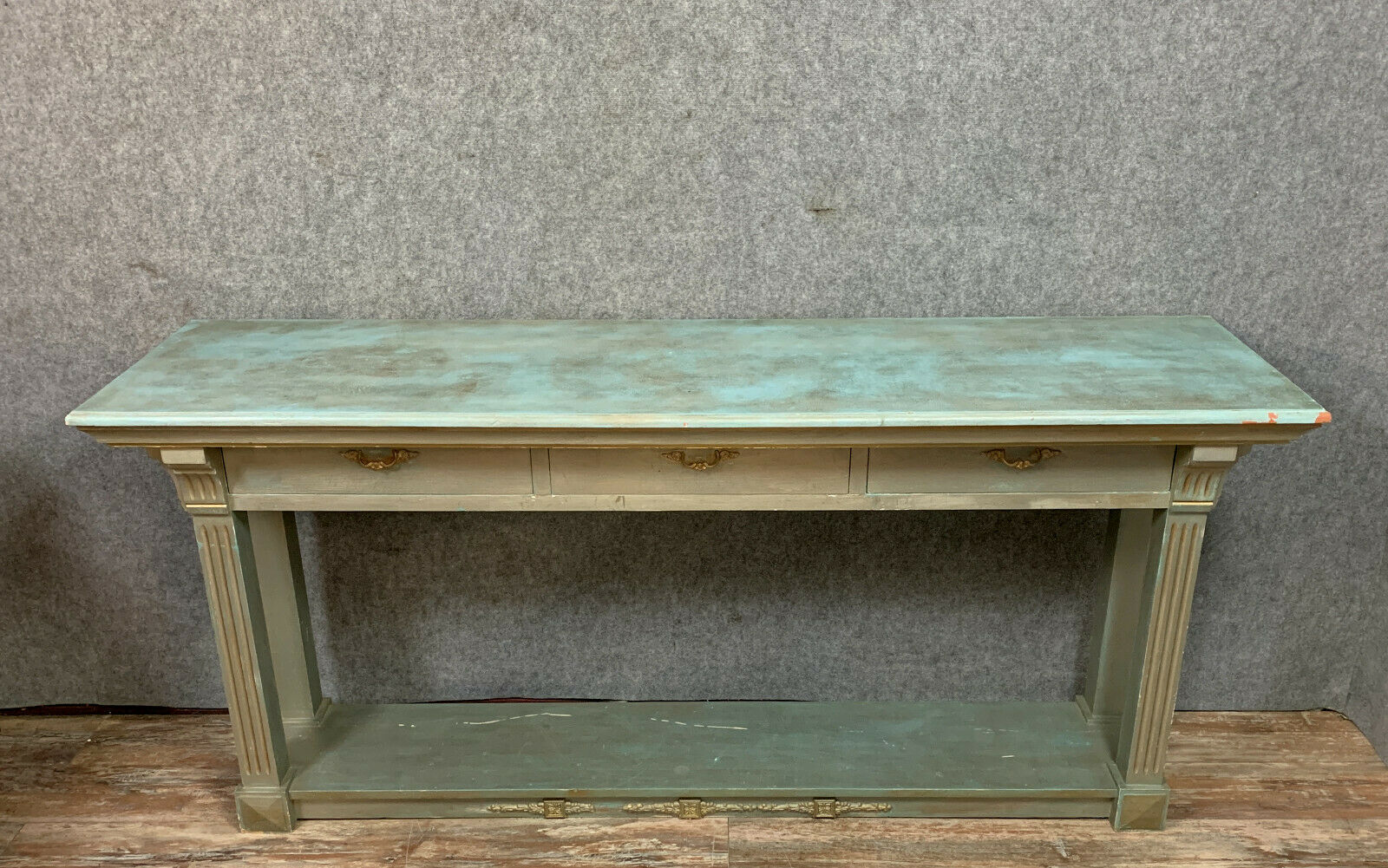Console Louis XVI en bois laqué et doré vers 1850/1860