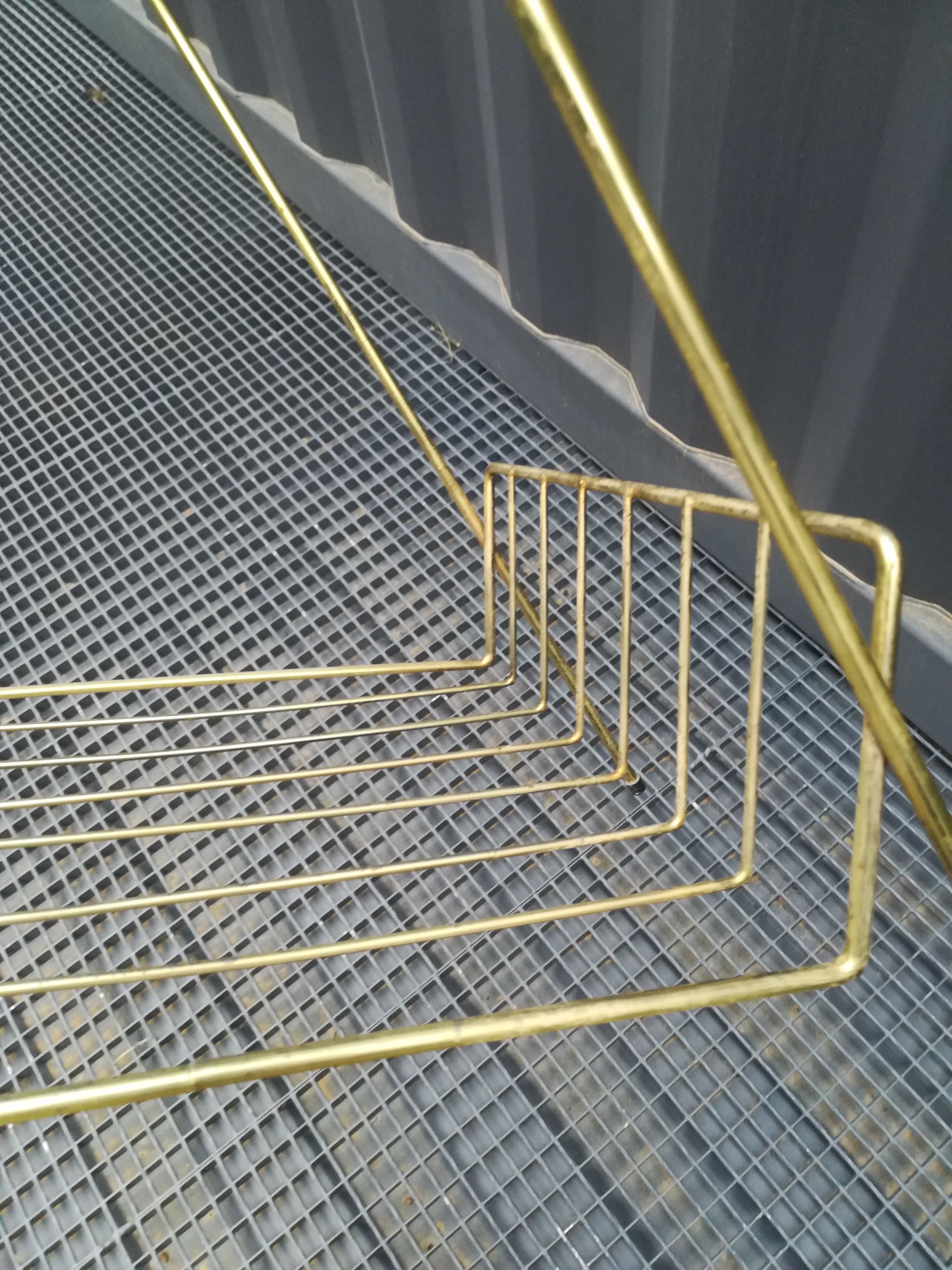 Gold sofa tip in perforated metal
