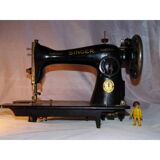 Machine à coudre Singer Napoléon noir et or