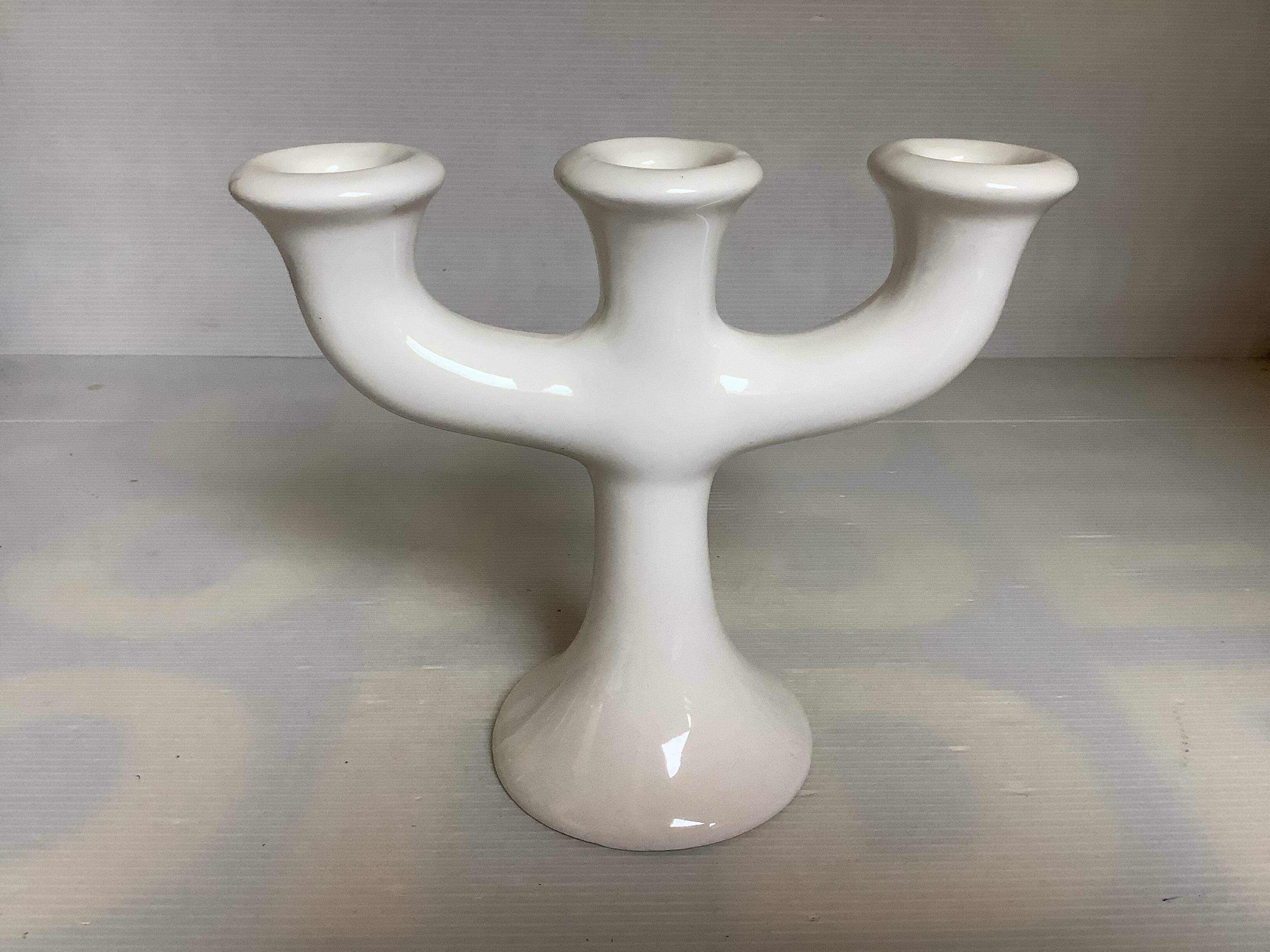 Three-light tulip candlestick holder
