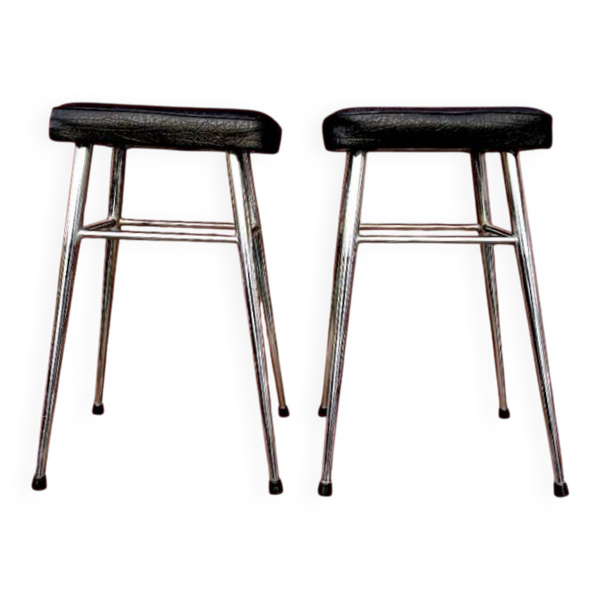 Paire de tabourets vintage en skaï noir et acier chromé – années 1960-1970 — Beyit