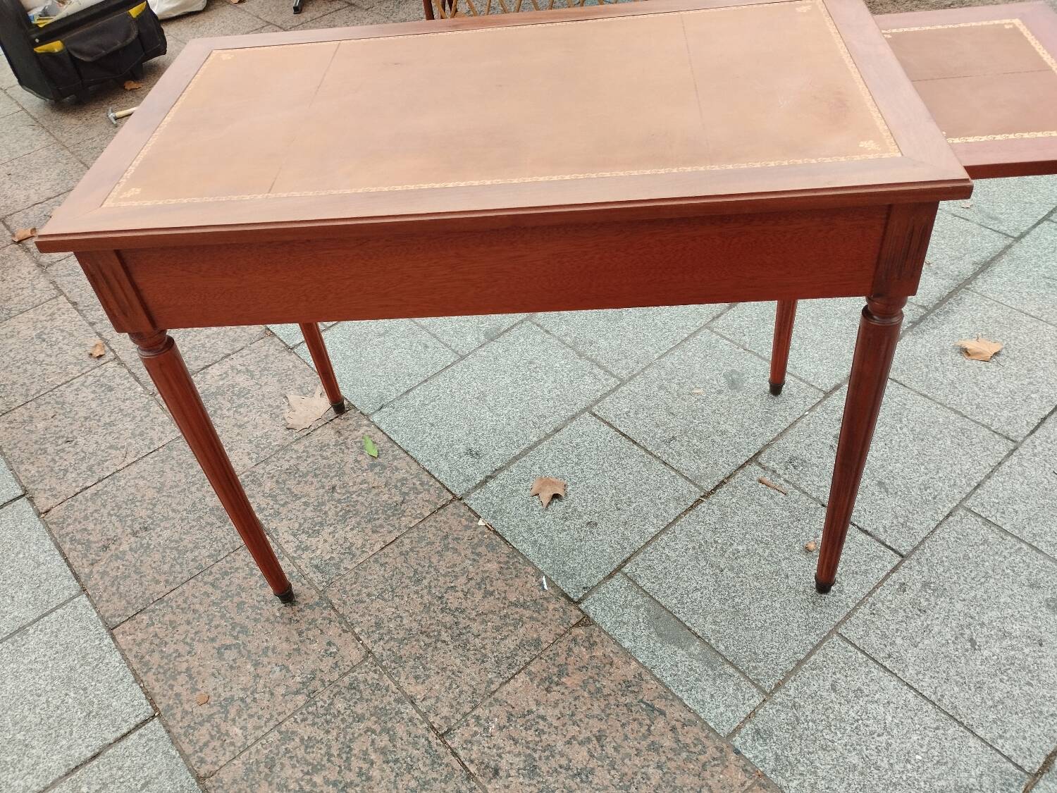 Antique flat desk in Louis XVI style