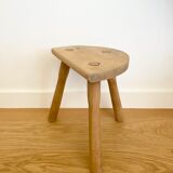 Tripod stool cowherd