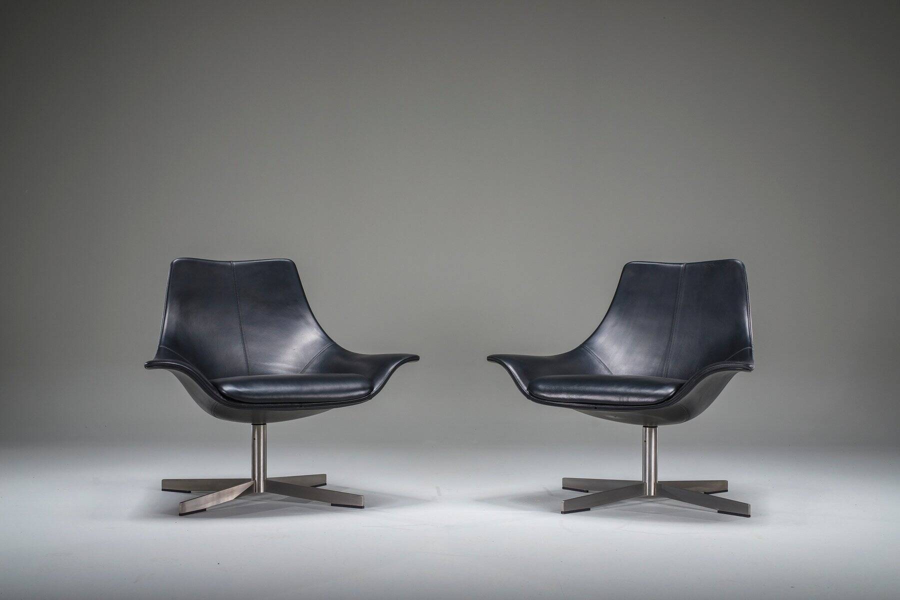 Set of leather armchairs by Rodolfo Dordoni for Matteo Grassi, 1990s