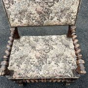 Fauteuil de style Louis XIII à dossiers et pieds torsadés